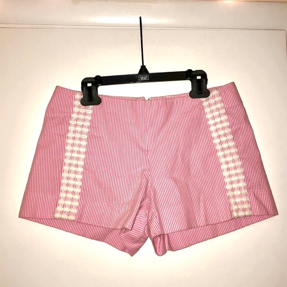 Lilly Pulitzer Pants - Lilly Pulitzer Pink Seersucker Shorts